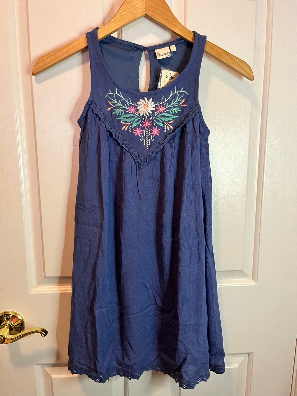 NWT Girls Mudd Blue Embroidered Floral A-line Tank Dress with Crochet Trim Hem